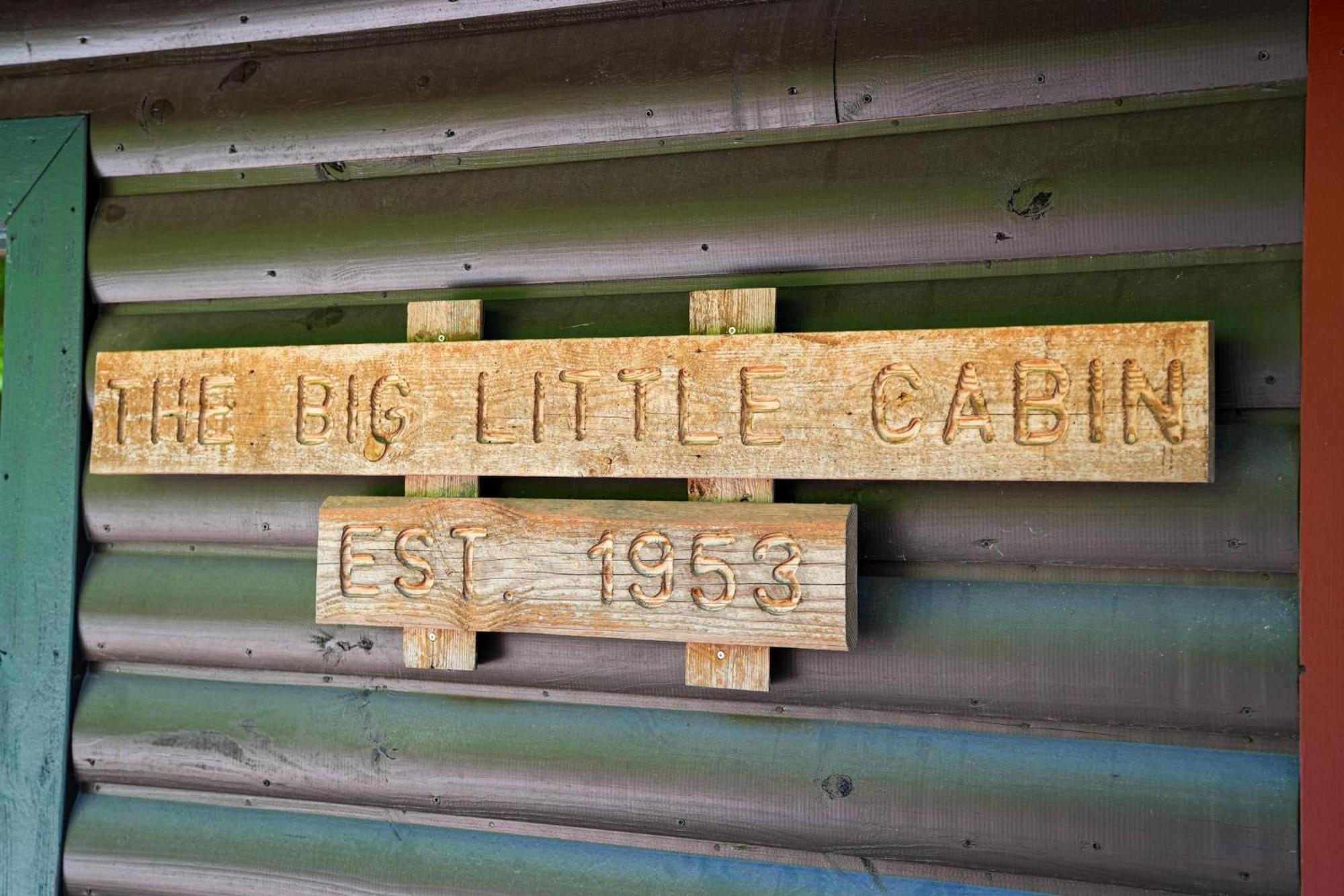 The Big Little Cabin - Hot Tub & Playground Далонега Екстериор снимка